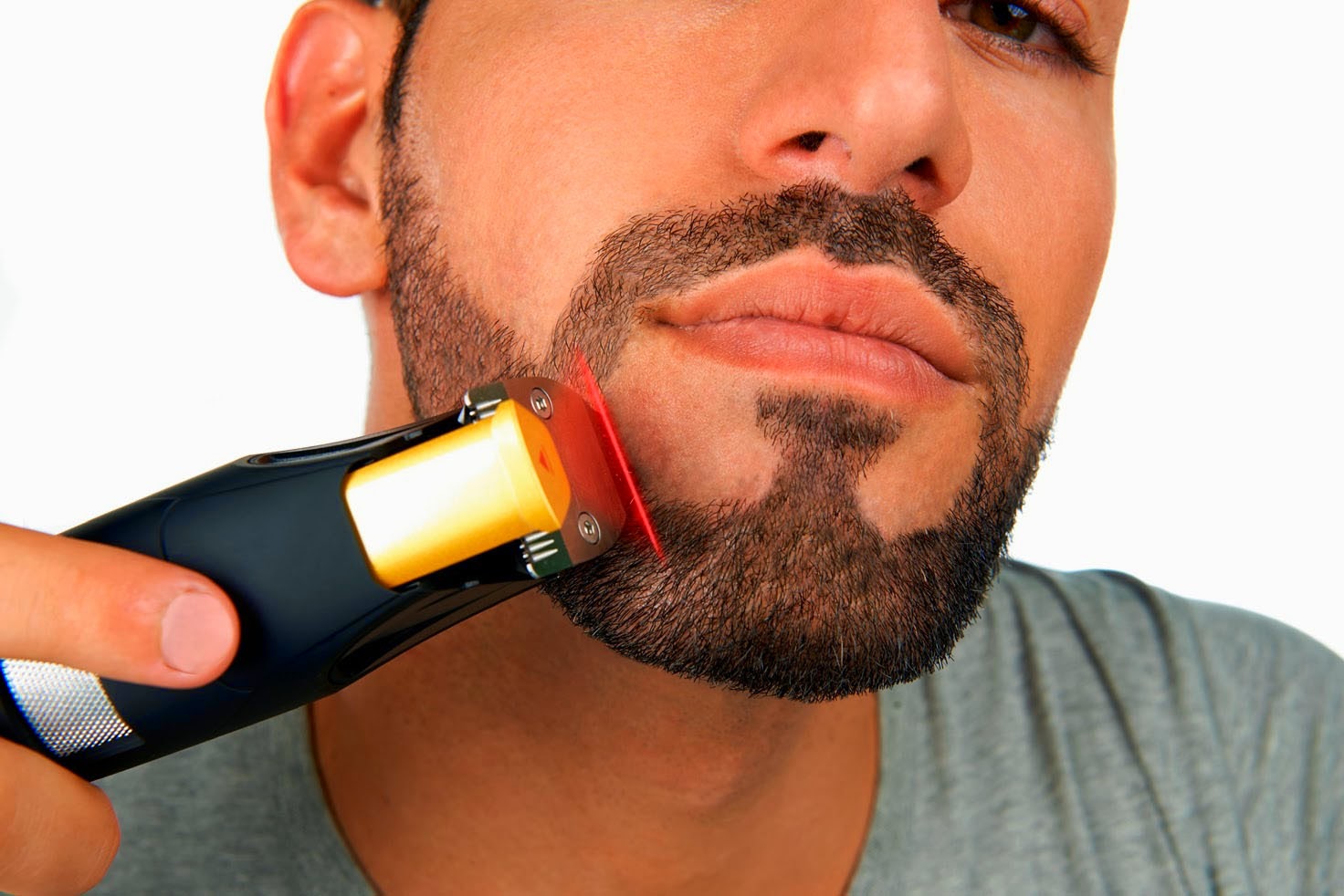 how to trim a beard with clippers
